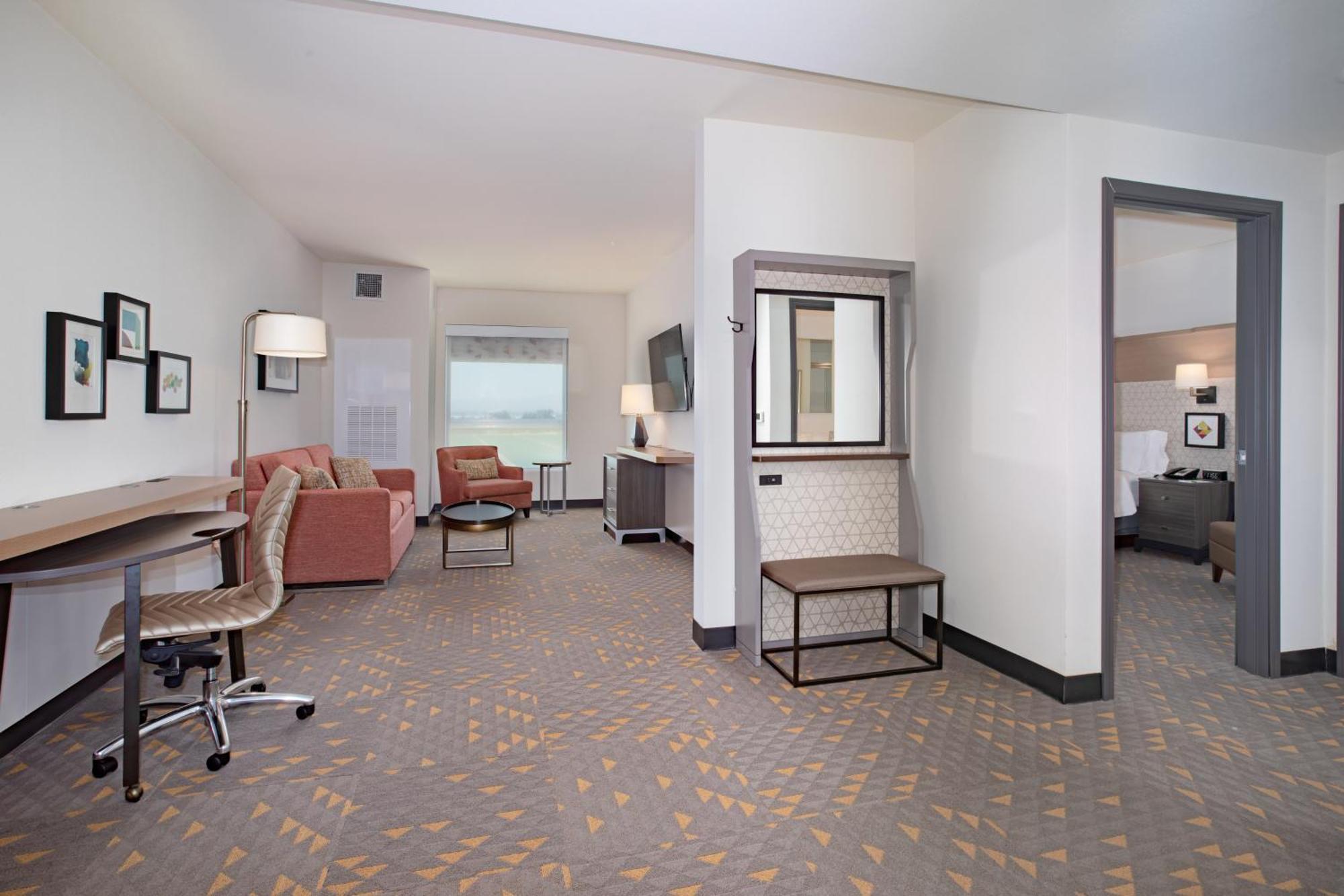Holiday Inn Glendale - Stadium & Ent Dist By Ihg Eksteriør billede